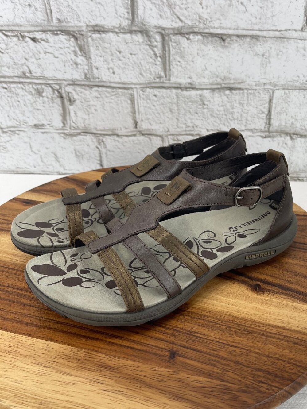 Merrell Bracken Womens Sz.9 Brown Leather Slingback Ankle Strap Comfort Sandals